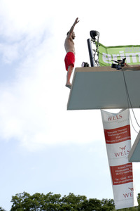 Wassersprung-Show 'Sprung meines Lebens' in Halle