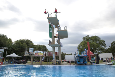 Wassersprung-Show 'Sprung meines Lebens' in Halle