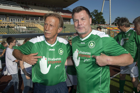 Fußballspiel FC Bundestag vs. FC Diabetologie in Berlin