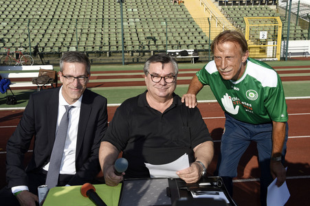 Fußballspiel FC Bundestag vs. FC Diabetologie in Berlin