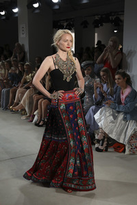 Lena Hoschek Fashion Show auf der Mercedes-Benz Fashion Week Berlin Spring/Summer 2018
