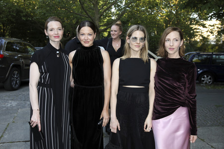 BOSS Womenswear Fashion Show auf der Berlin Fashion Week Spring/Summer 2018