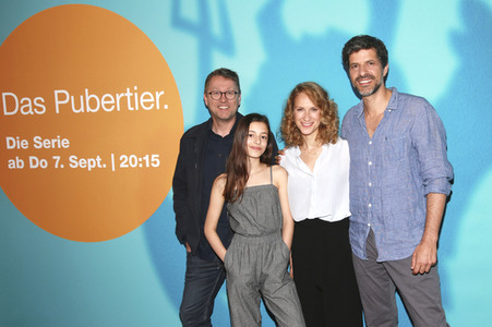 Photocall 'Das Pubertier' in Hamburg