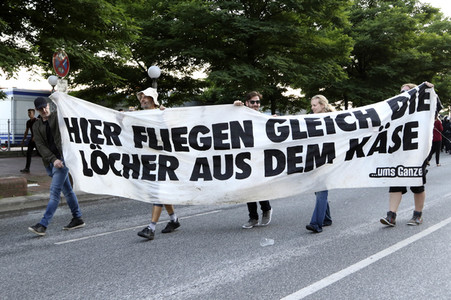 'G20 Welcome to Hell' Demo in Hamburg