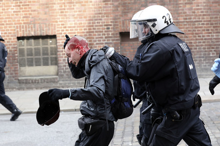 '#BlockG20 – colour the red zone!' Demonstration in Hamburg