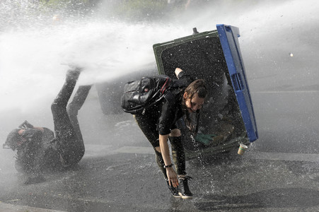'#BlockG20 – colour the red zone!' Demonstration in Hamburg