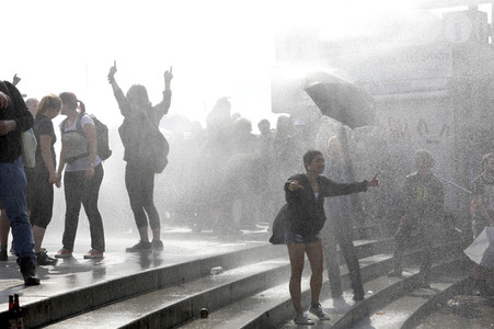 '#BlockG20 – colour the red zone!' Demonstration in Hamburg