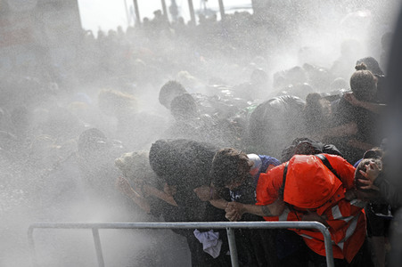 '#BlockG20 – colour the red zone!' Demonstration in Hamburg