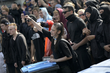 '#BlockG20 – colour the red zone!' Demonstration in Hamburg