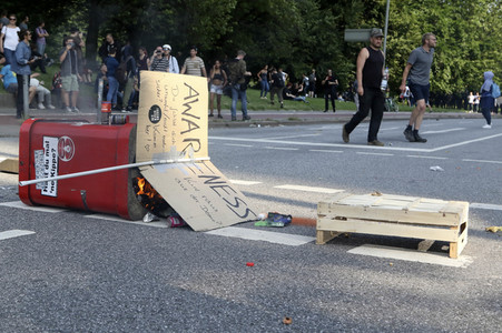 '#BlockG20 – colour the red zone!' Demonstration in Hamburg