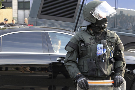'#BlockG20 – colour the red zone!' Demonstration in Hamburg
