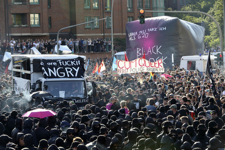 'G20 Welcome to Hell' Demo in Hamburg