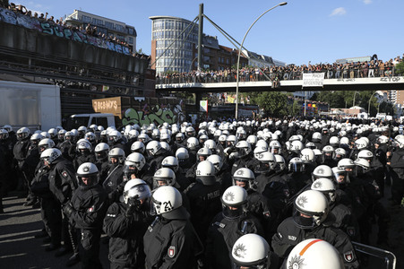 'G20 Welcome to Hell' Demo in Hamburg