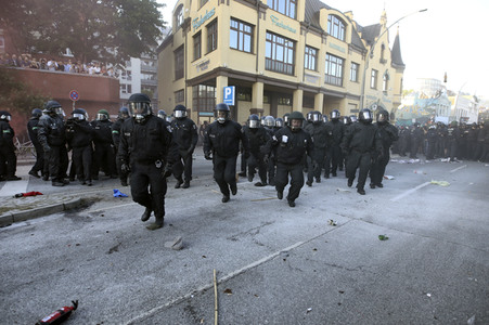 'G20 Welcome to Hell' Demo in Hamburg