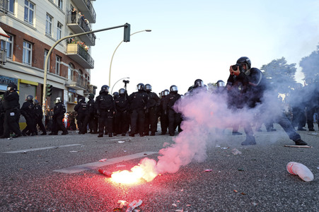 'G20 Welcome to Hell' Demo in Hamburg