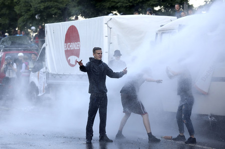 'G20 Welcome to Hell' Demo in Hamburg