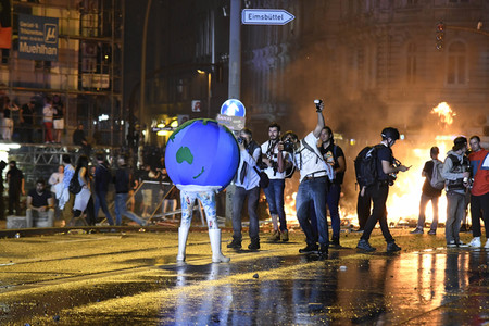 G20 Demonstration und Ausschreitungen im Schanzenviertel in Hamburg
