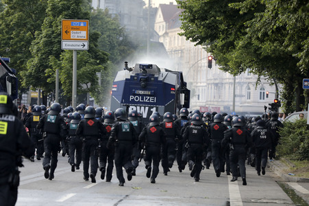 G20 Demonstration und Ausschreitungen im Schanzenviertel in Hamburg