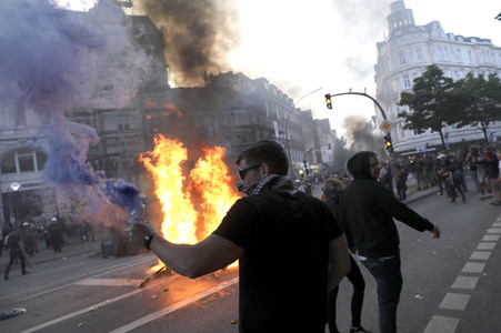 G20 Demonstration und Ausschreitungen im Schanzenviertel in Hamburg