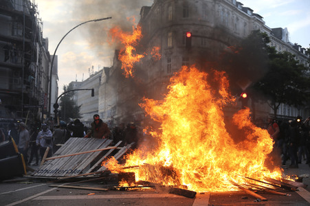 G20 Demonstration und Ausschreitungen im Schanzenviertel in Hamburg