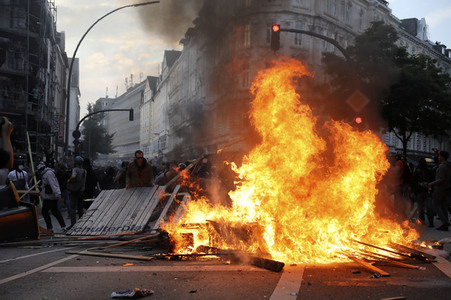 G20 Demonstration und Ausschreitungen im Schanzenviertel in Hamburg