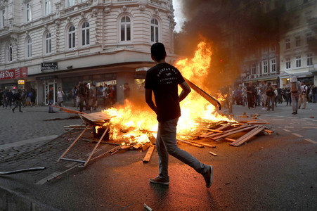 G20 Demonstration und Ausschreitungen im Schanzenviertel in Hamburg