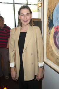 Vernissage 'Aus der Mitte' von Judith Milberg in Berlin
