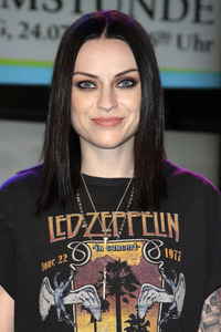 Autogrammstunde von Amy Macdonald in Hamburg