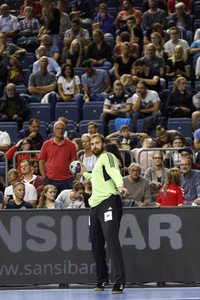 Handballspiel THW Kiel vs. FC Barcelona Lassa in Köln
