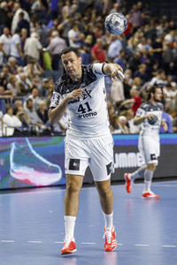 Handballspiel THW Kiel vs. FC Barcelona Lassa in Köln
