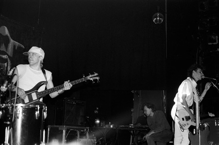 Konzert von Tones on Tail in London