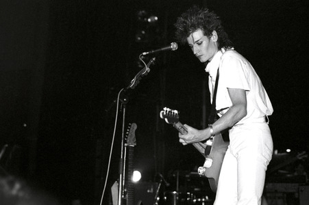 Konzert von Tones on Tail in London