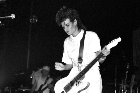 Konzert von Tones on Tail in London