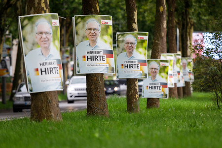 Bundestagswahlkampf-Plakate in Köln