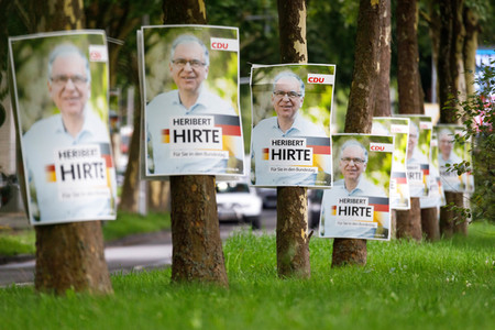 Bundestagswahlkampf-Plakate in Köln