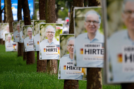 Bundestagswahlkampf-Plakate in Köln