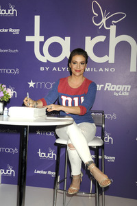 Launch der 'Touch by Alyssa Milano' Hebst Kollektion in New York