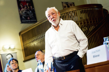 Jahres-Pressekonferenz im Schlosspark Theater in Berlin