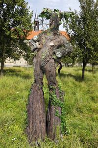 GEEK ART: Baumwesen / Tree-Being Bodypainting