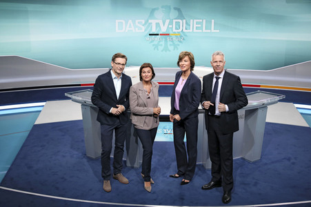 Fototermin 'Das TV-Duell: Merkel - Schulz' in Berlin