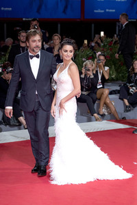 'Loving Pablo' Premiere, 74. Internationale Filmfestspiele von Venedig