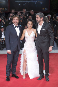 'Loving Pablo' Premiere, 74. Internationale Filmfestspiele von Venedig