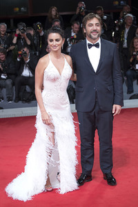 'Loving Pablo' Premiere, 74. Internationale Filmfestspiele von Venedig