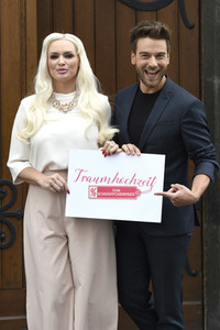 Fototermin 'Traumhochzeit zum Schnäppchenpreis' in Köln