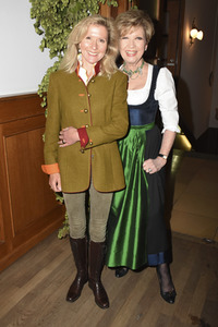 Hofbräu Festzelt Krugvorstellung 2017 in München