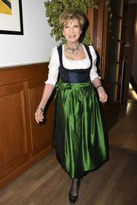 Hofbräu Festzelt Krugvorstellung 2017 in München