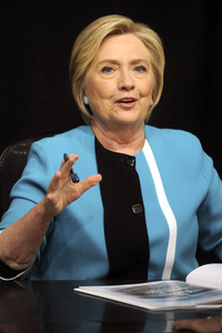 Buchsignierstunde mit Hillary Clinton in New York