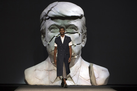 Ana Locking Fashion Show auf der Mercedes-Benz Fashion Week Madrid SS 2018