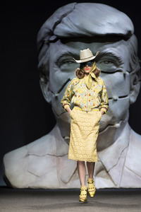 Ana Locking Fashion Show auf der Mercedes-Benz Fashion Week Madrid SS 2018
