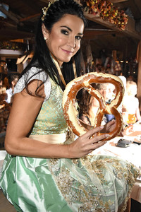 Oktoberfest 2017 Eröffnungsabend in der Käfer Wiesn-Schänke in München